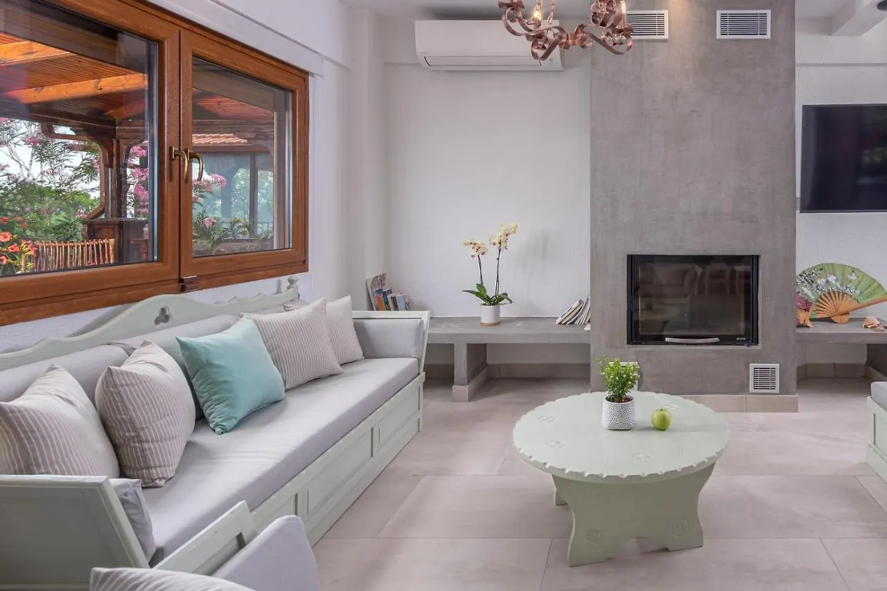 Windmill Villa Kalyves Polygyrou ギリシャ